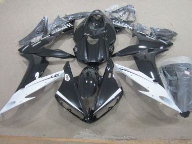 Negro Blanco Carenado R1 04-06