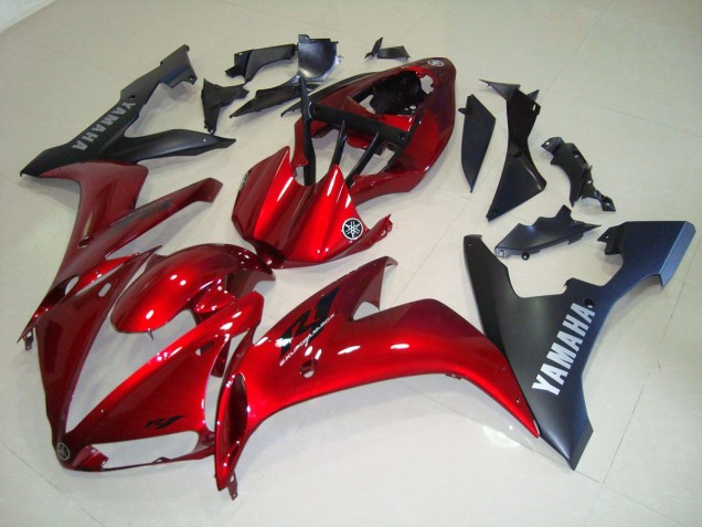 Oscuro Rojo Carenado R1 04-06