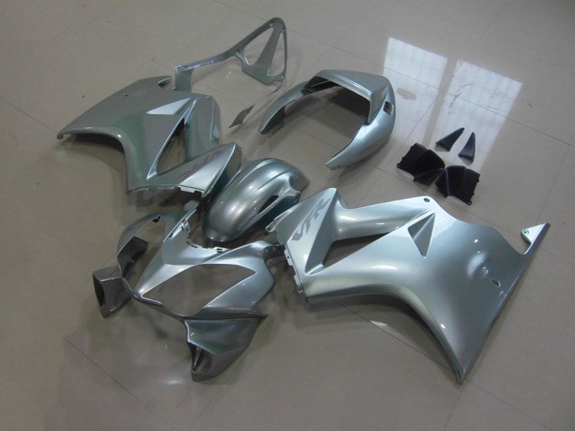Plata Gris Carenado VFR 800 02-13 Plata Gris Carenado VFR 800 02-13