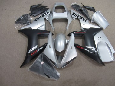 Plata Negro Carenado R1 04-06