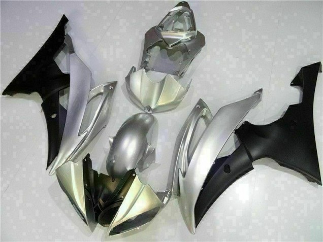 Plata Negro Carenado R6 08-16